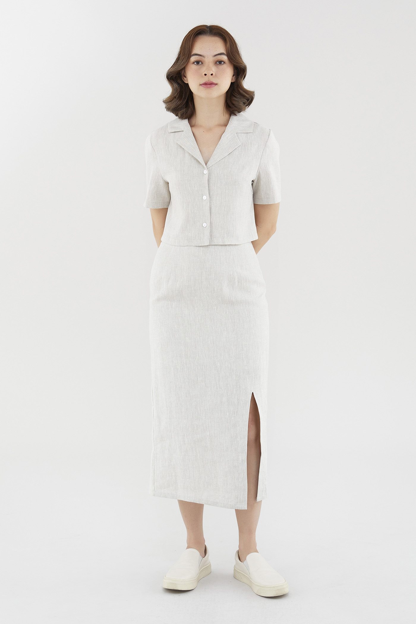 White shop skirt slip