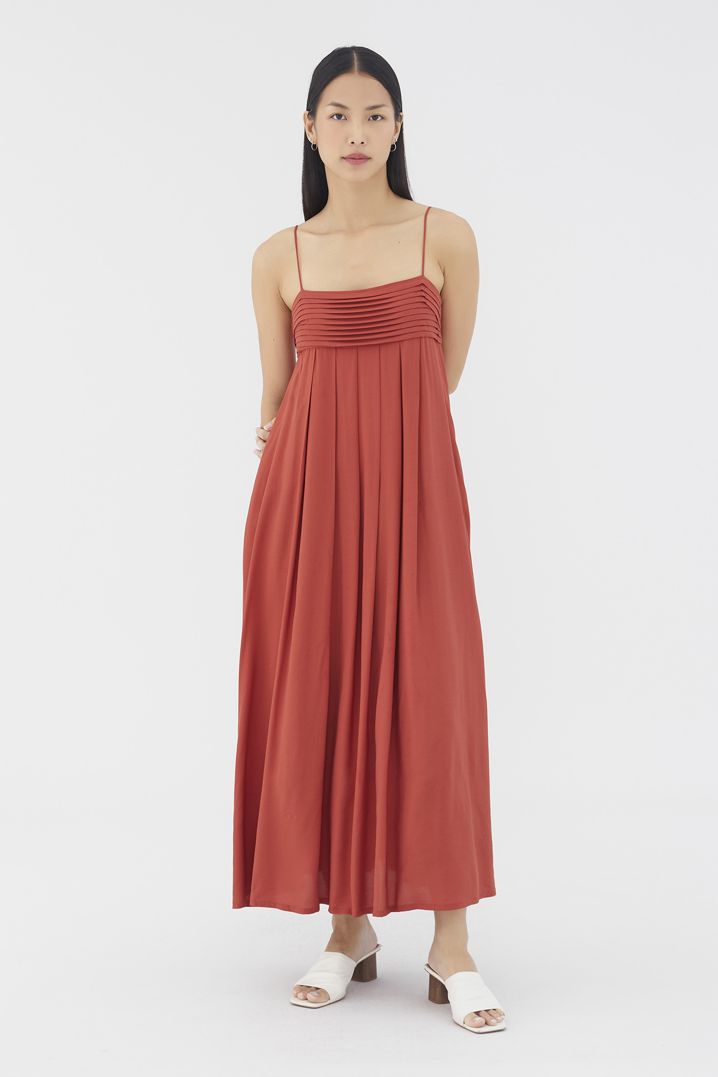 Red pleated dress clearance h&m