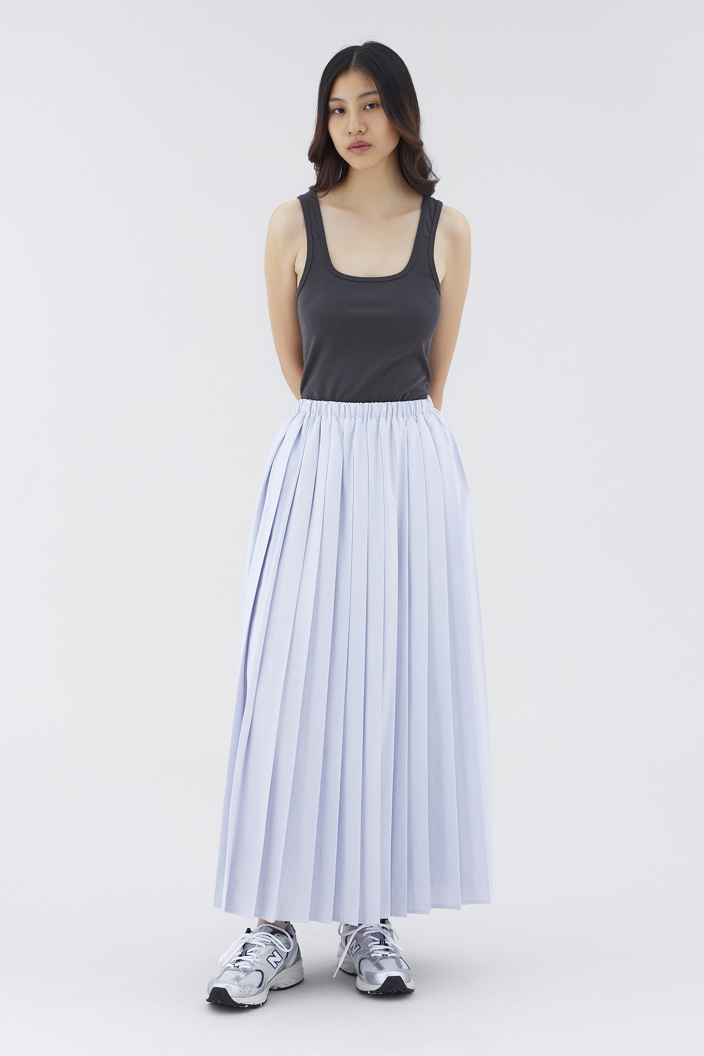 Grey pleated skirt top 30