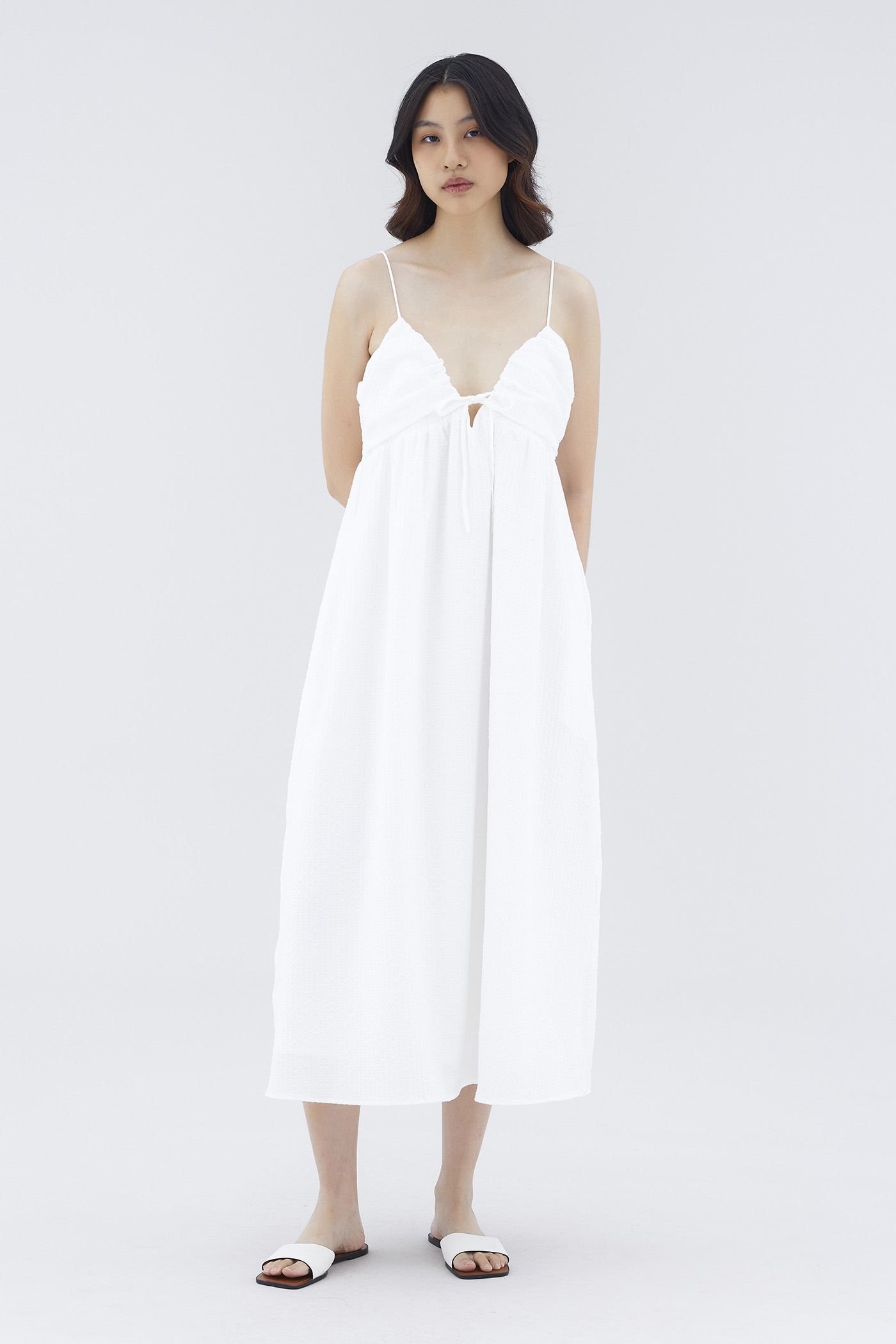 New store suj white