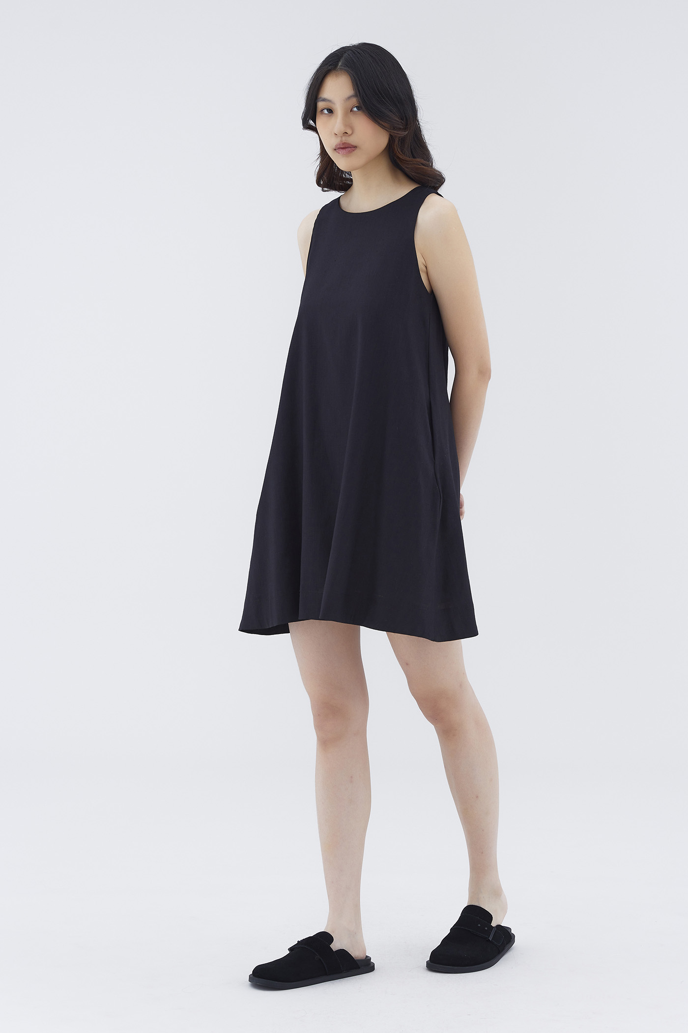 Black a online line shift dress