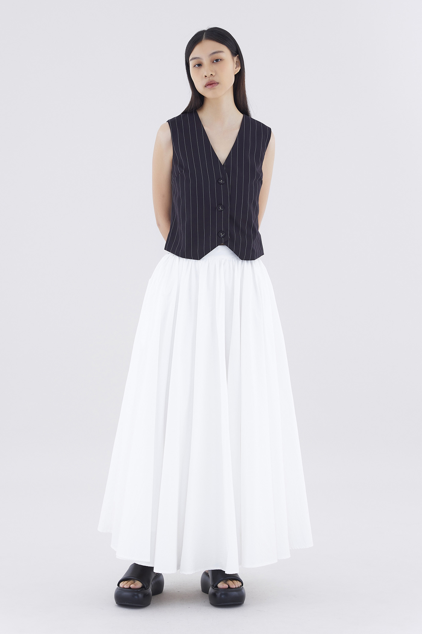 Jeenevia Full Skirt | The Editor's Market