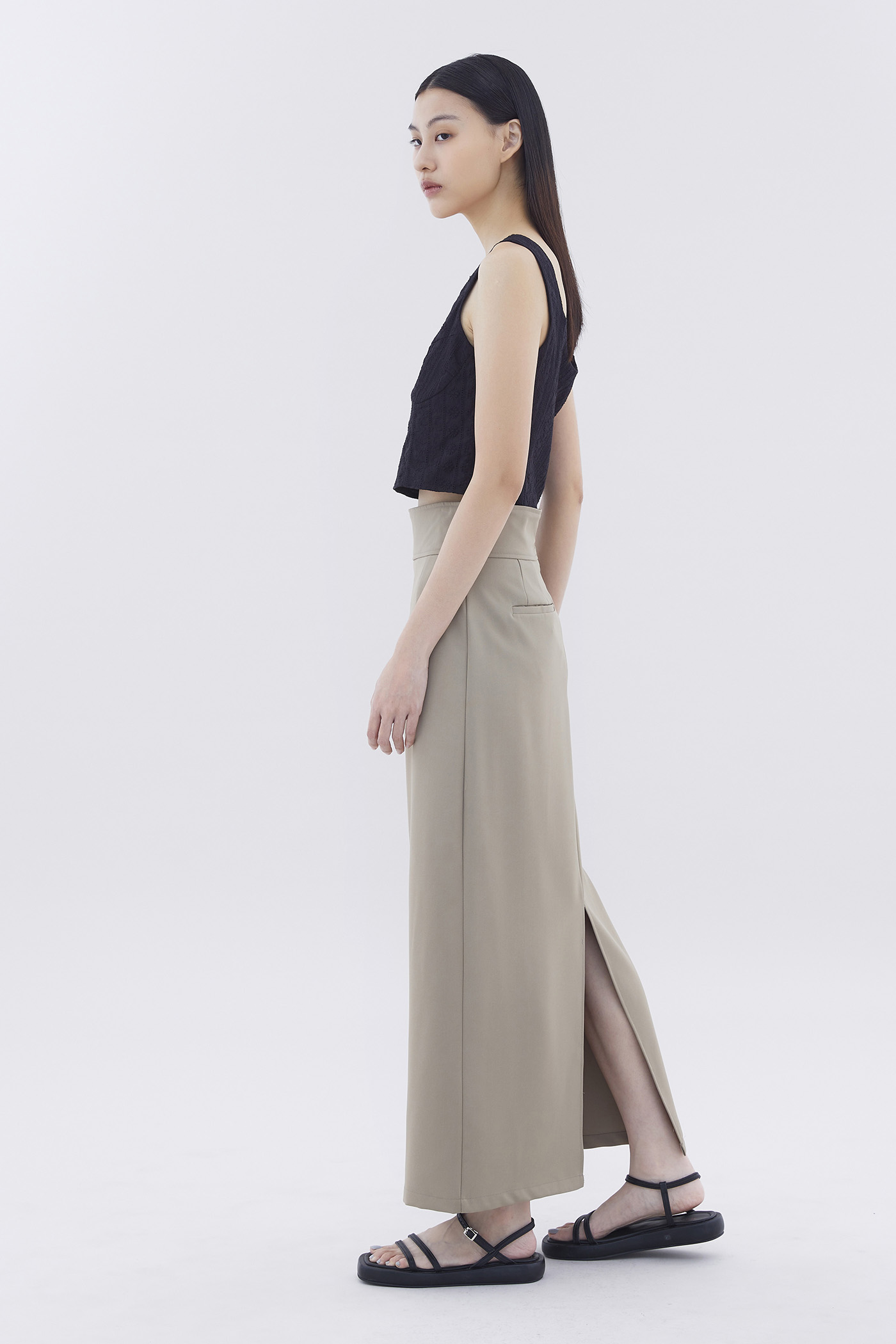 Descue High-Rise Straight Skirt | The Editor's Market