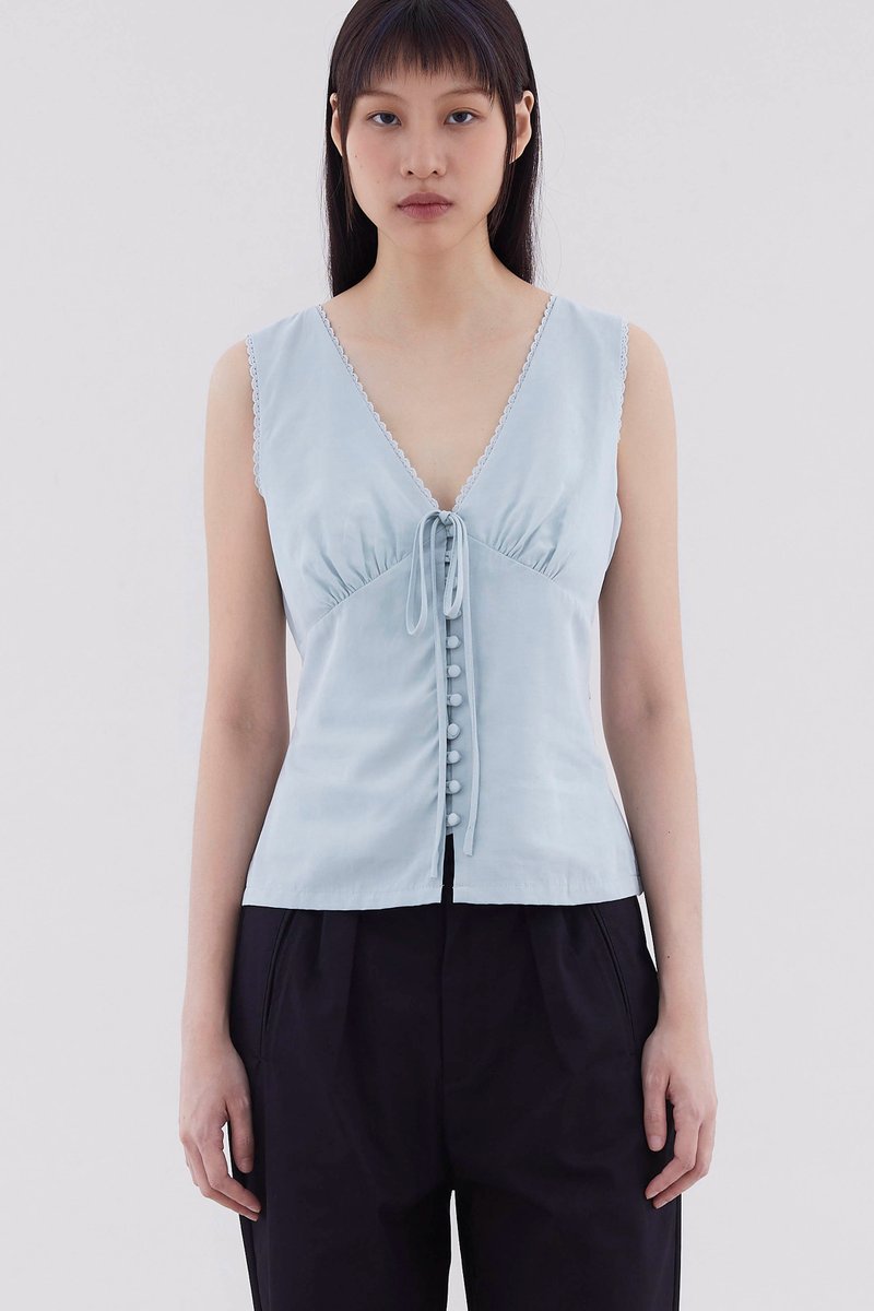 Deskan V-Neck Button-Front Top