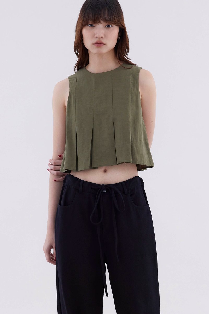 Lyno Pleated Top