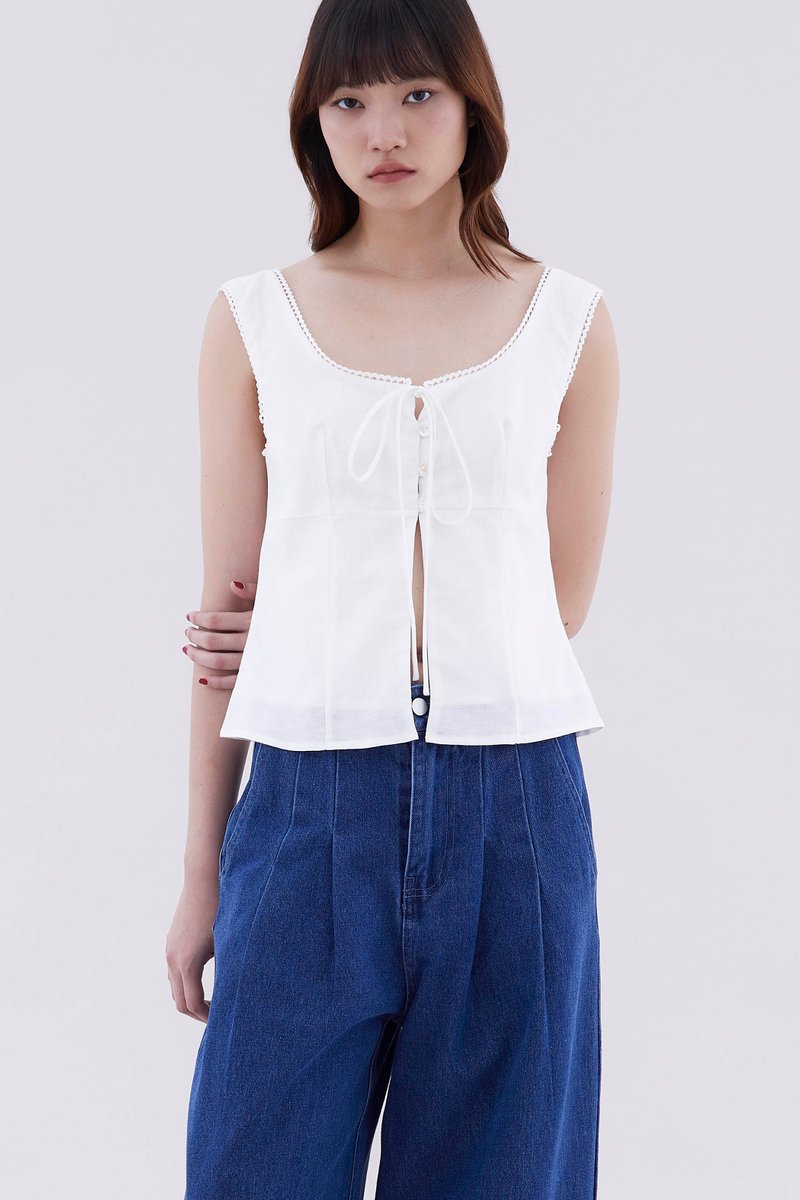 Detrice Open Slit Top