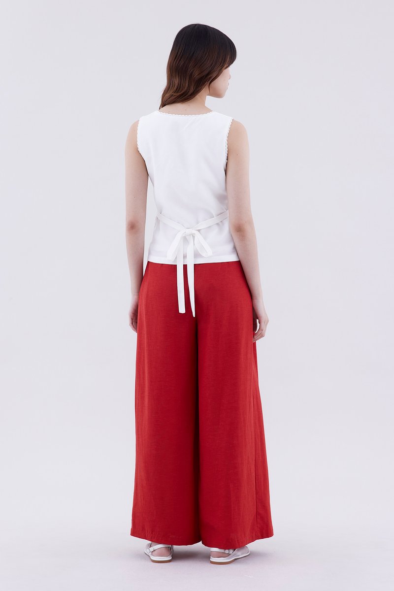 Deskan V-Neck Button-Front Top