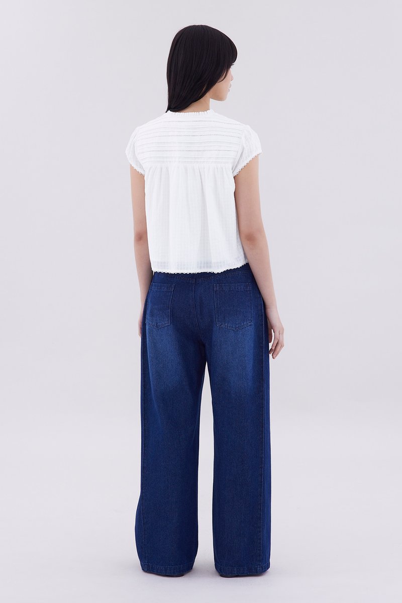 Yoeru Half-Button Top