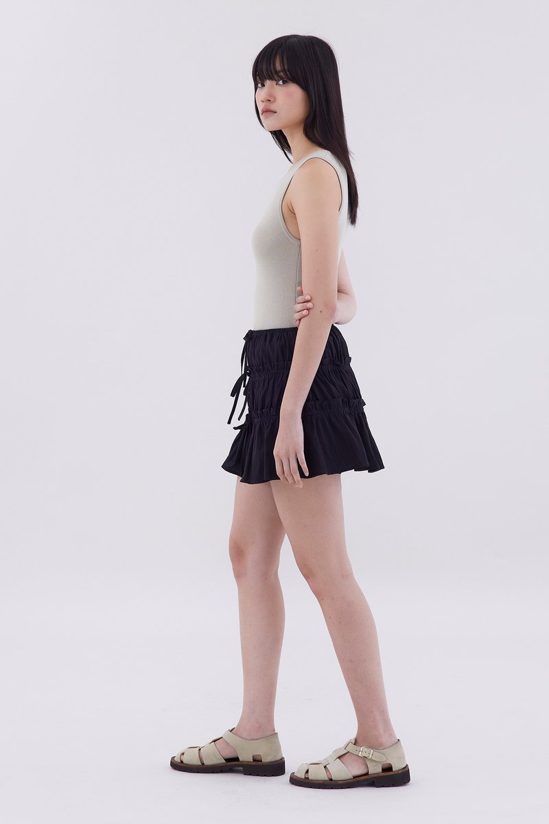 Zenifer Mid-Rise Ruffle Tier Skorts
