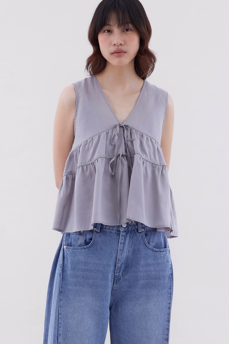 Fernella Ribbon-Tiered Top