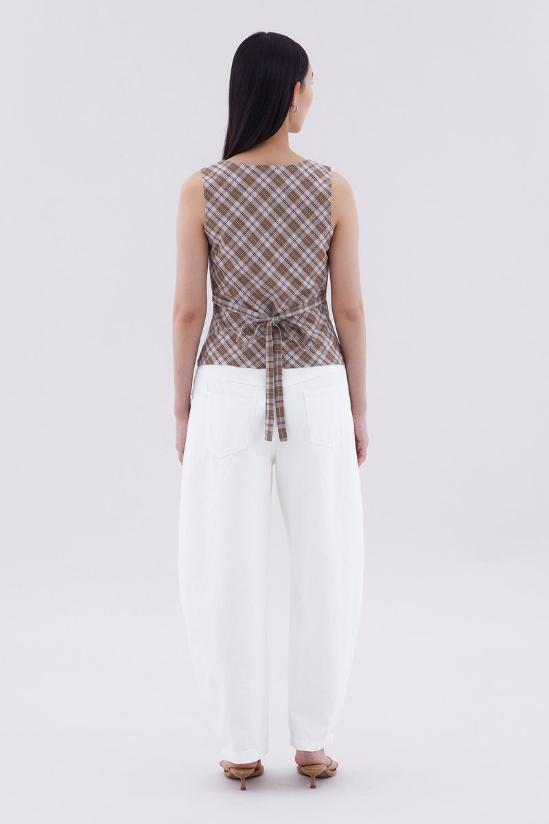 Gyral V-Neck Fitted Top