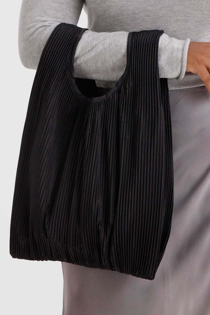 Baggu Pleated