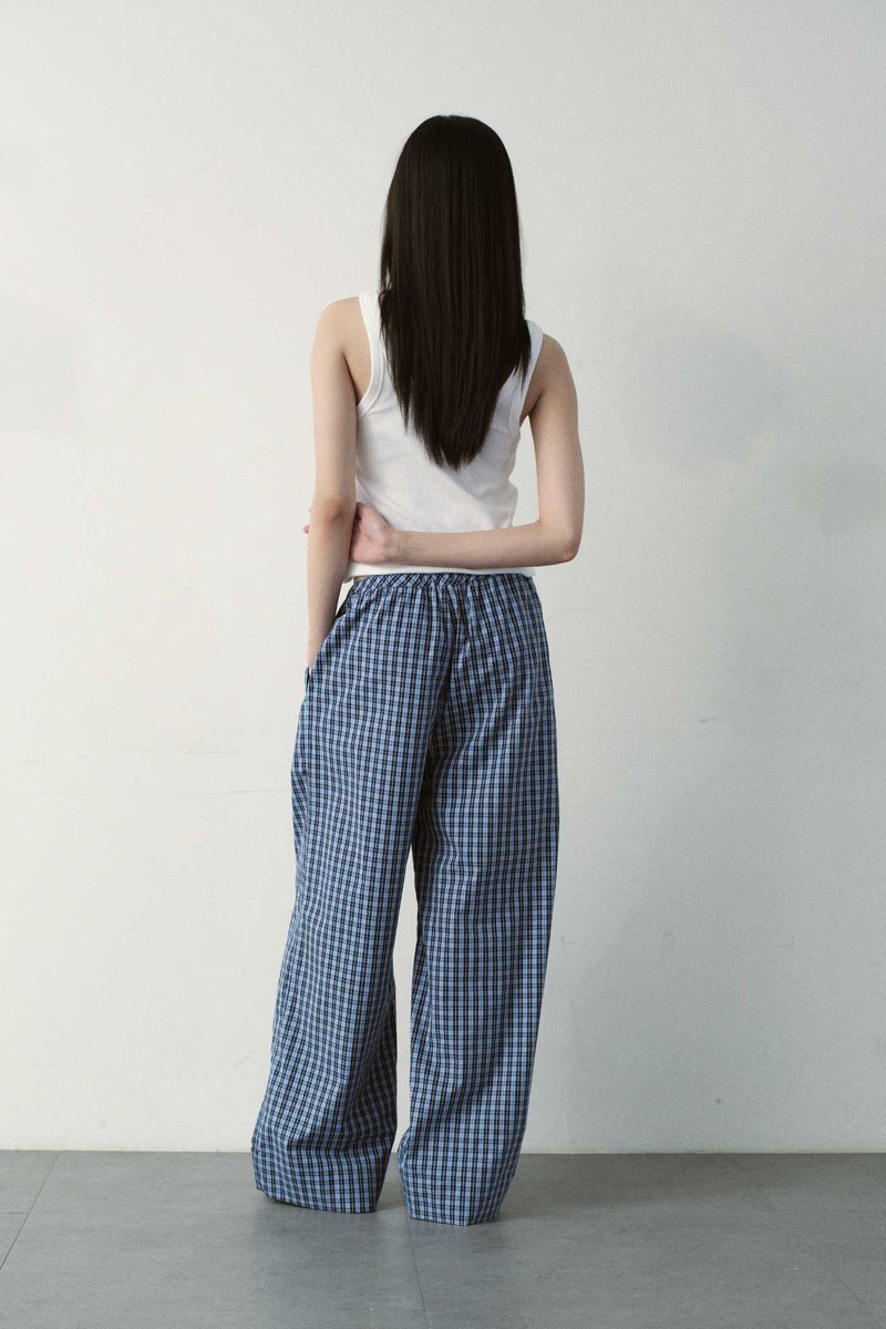 Rise Rise Classic Straight Leg Pants