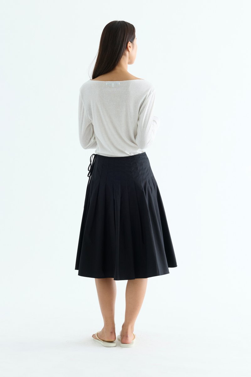 Lavena Pleated Half Skirt