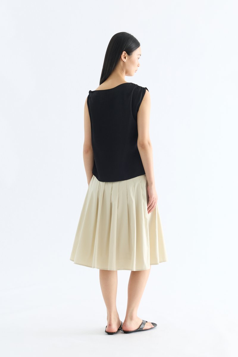 Feone Asymmetric Shoulder Top