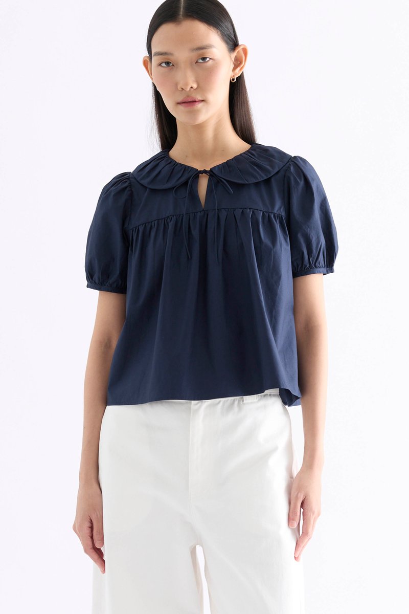 Emberlyn Peterpan-Collar Blouse