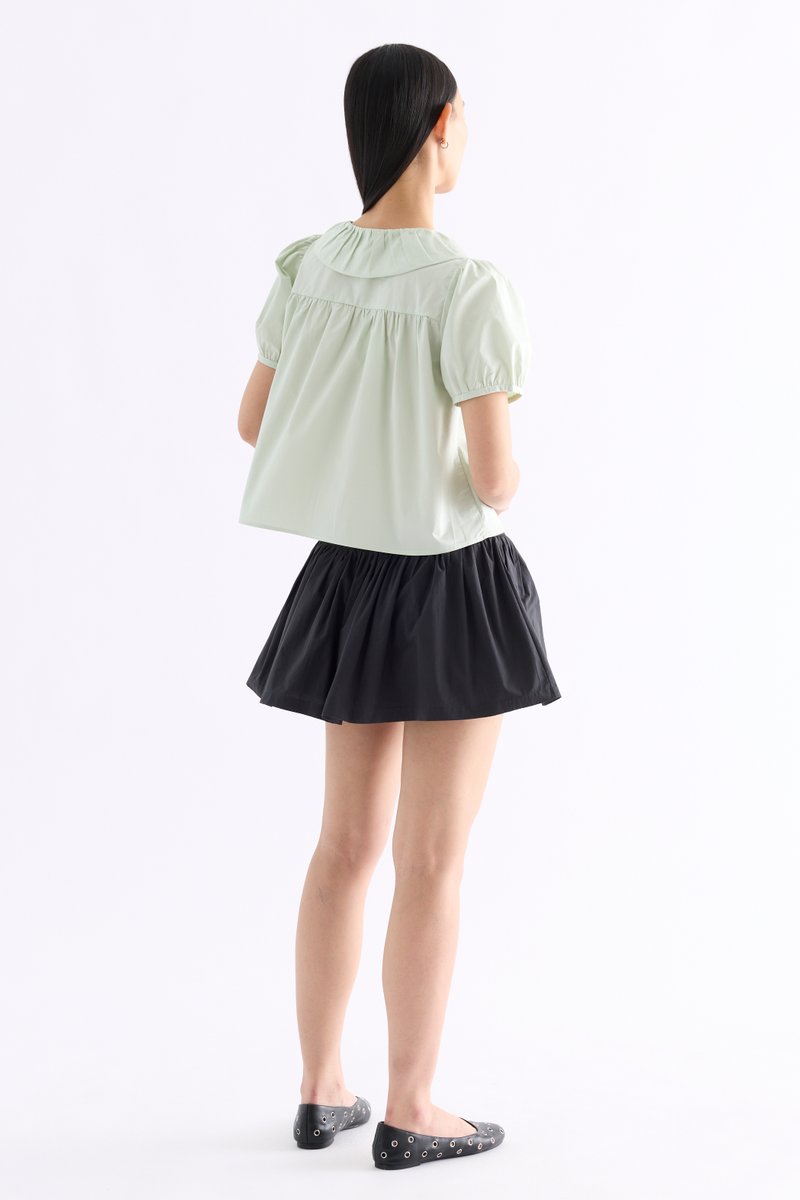 Emberlyn Peterpan-Collar Blouse