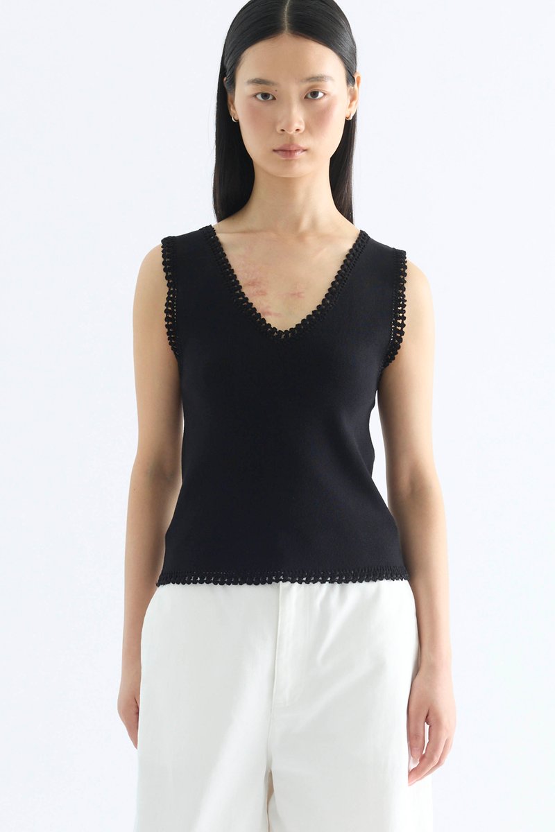 Decole Crochet Trim Knit Tank