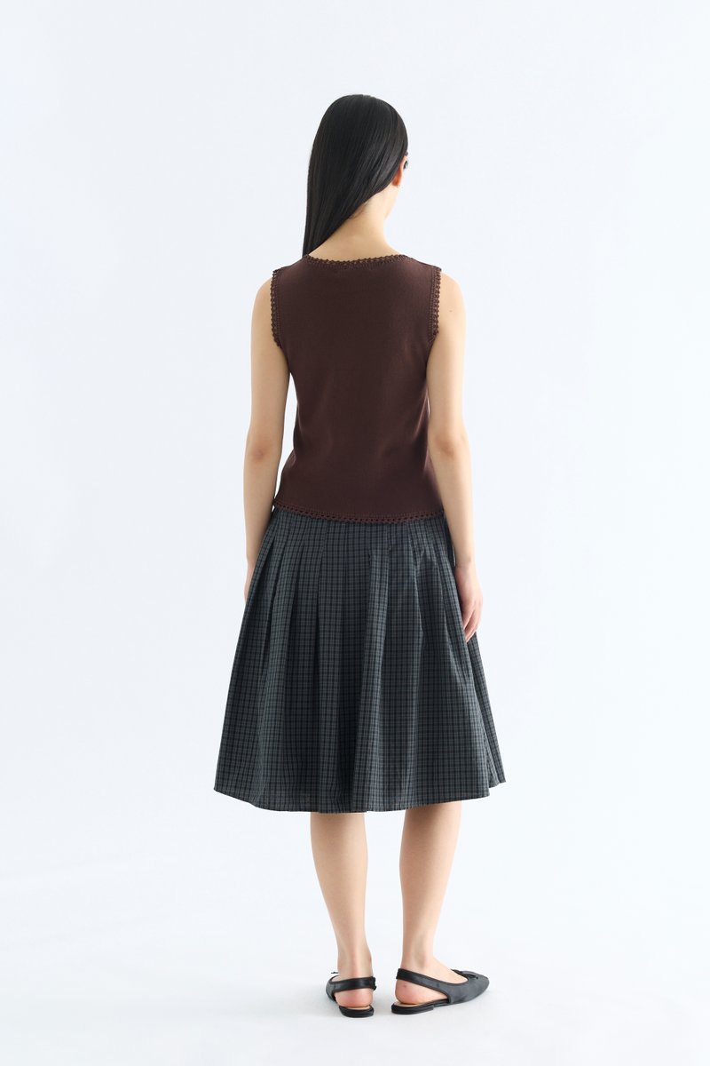 Decole Crochet Trim Knit Tank