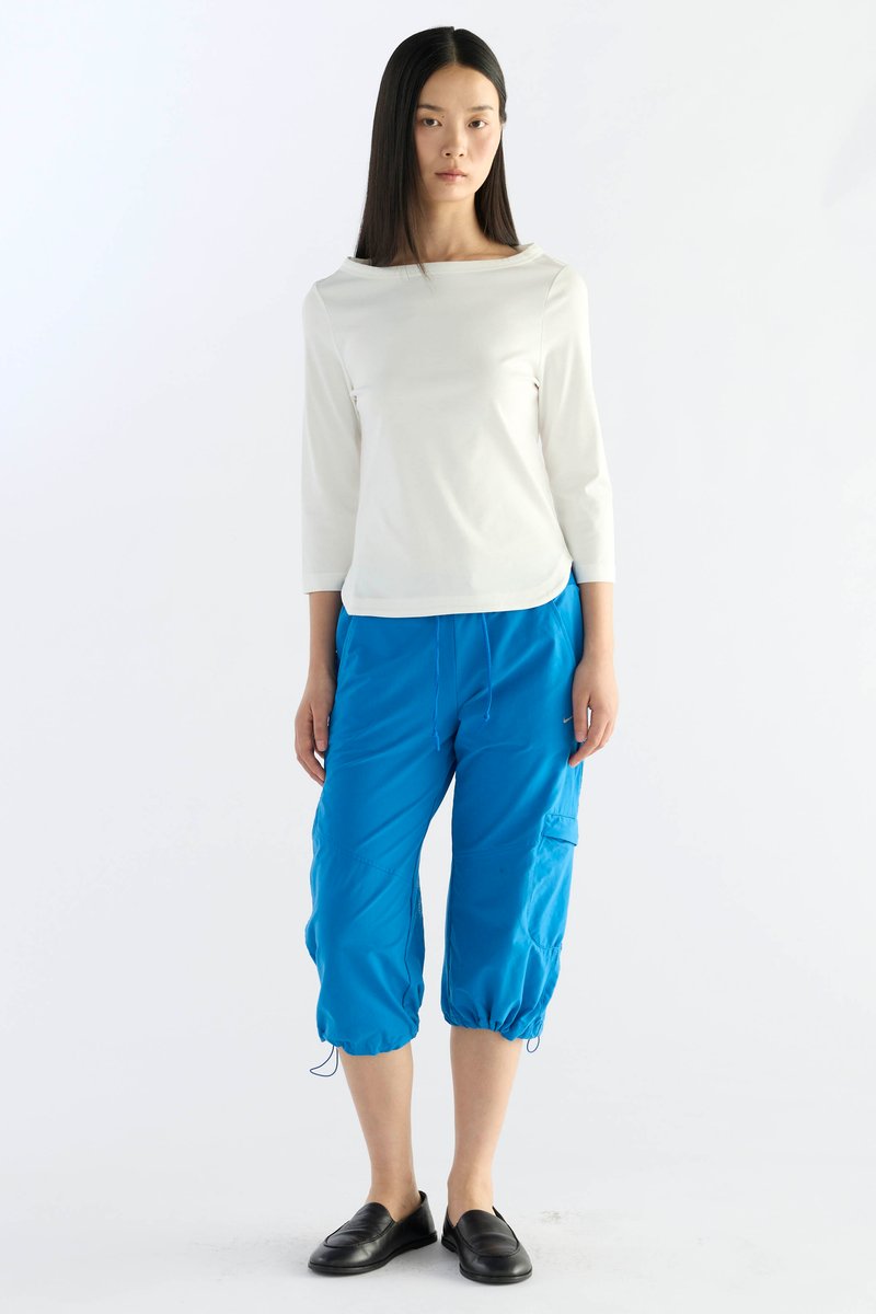 Wide-Neck Mid-Sleeve Tee