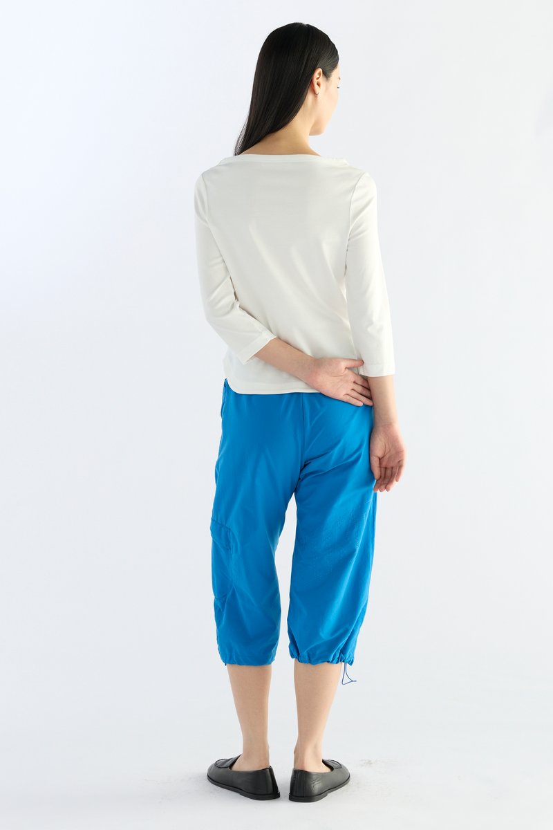 Wide-Neck Mid-Sleeve Tee