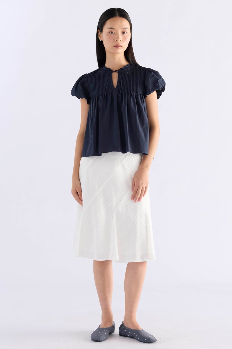 Drenna Swing Top