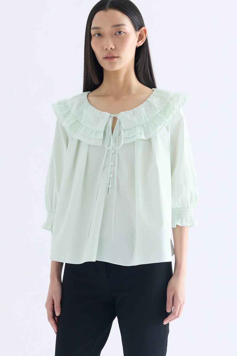Calla Bib Collar Blouse