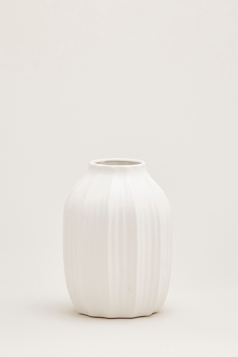 Gustav Vertical Furrow Round Vase 