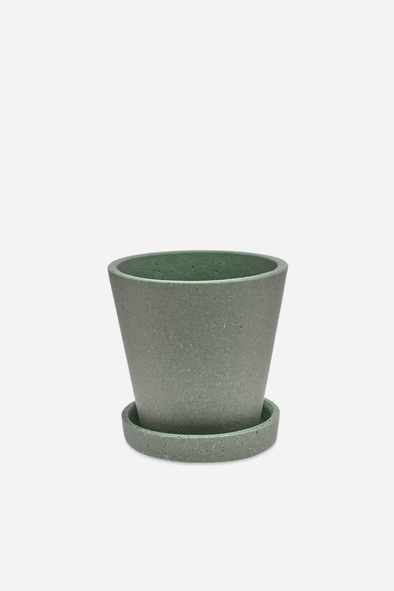 Hay Extra Large Flower Pot With Saucer