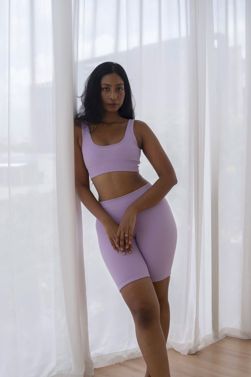 Aphy Active The Lana Square Neck Crop